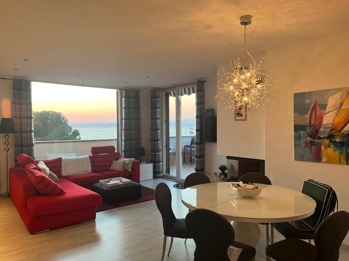 Apartamento Favola Bella The Panoramic Penthouse Bardolino Exterior foto