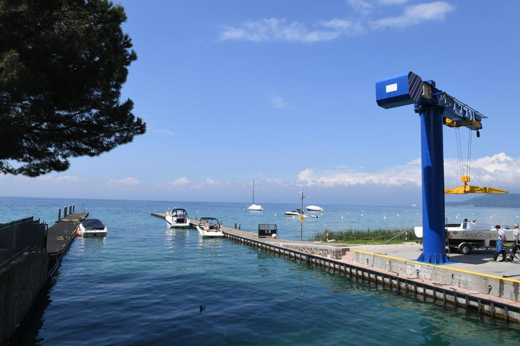 Apartamento Favola Bella The Panoramic Penthouse Bardolino Exterior foto